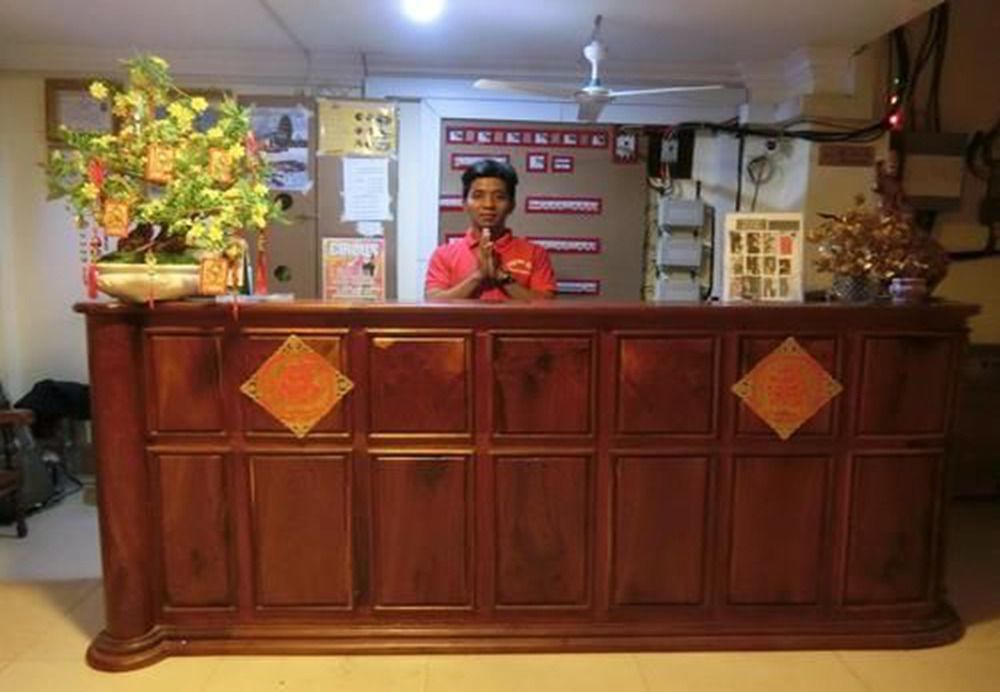 First Hotel Battambang Zewnętrze zdjęcie