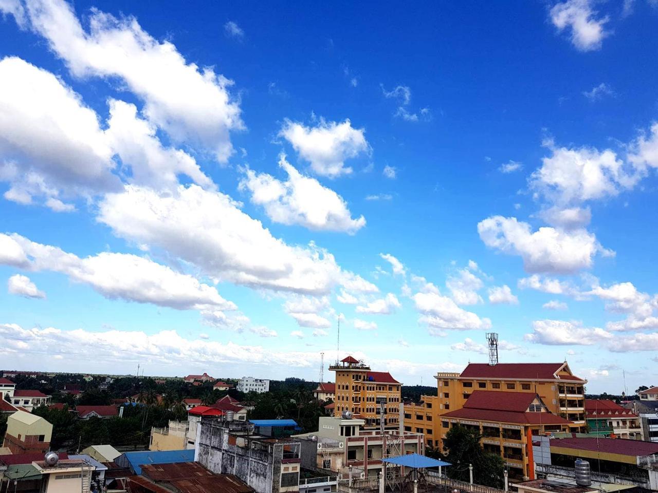 First Hotel Battambang Zewnętrze zdjęcie